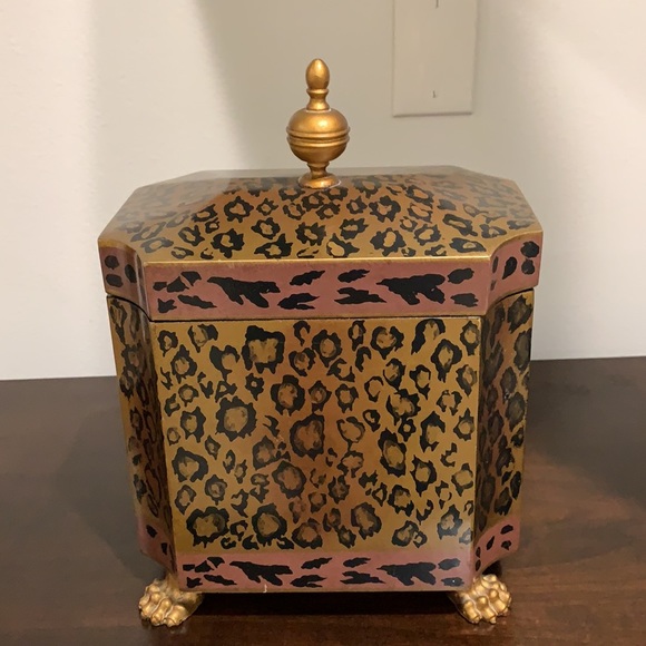 Animal Print Accent Clock - Picture 2 of 8